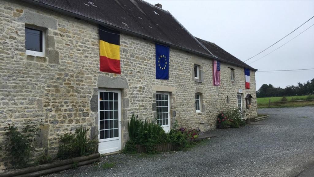 Chevrerie De La Huberdiere Liesville-sur-Douve ภายนอก รูปภาพ